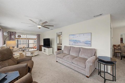Copropriété à vendre à New Port Richey, Floride: 2 chambres, 106.28 m2 № 2236351 - photo 10