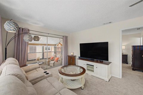 Copropriété à vendre à New Port Richey, Floride: 2 chambres, 106.28 m2 № 2236351 - photo 11