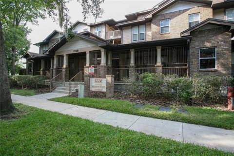 Condominio en Gainesville, Florida, 1 dormitorio  № 2103376