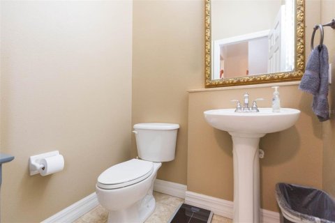 Townhouse in Tampa, Florida 3 bedrooms, 175.12 sq.m. № 1634020 - photo 13