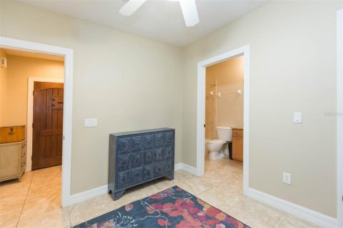 Townhouse in Tampa, Florida 3 bedrooms, 175.12 sq.m. № 1634020 - photo 8