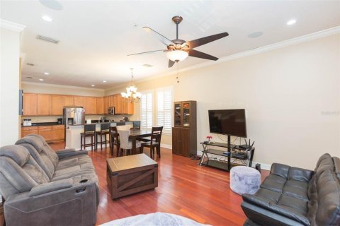 Townhouse in Tampa, Florida 3 bedrooms, 175.12 sq.m. № 1634020 - photo 27