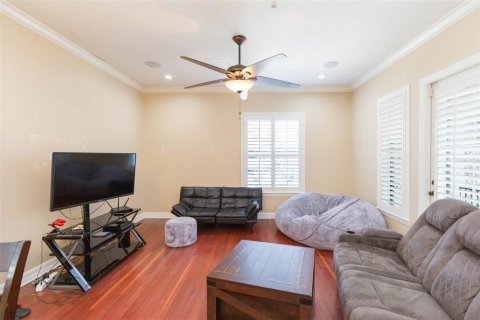 Townhouse in Tampa, Florida 3 bedrooms, 175.12 sq.m. № 1634020 - photo 21