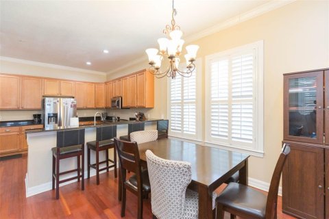 Townhouse in Tampa, Florida 3 bedrooms, 175.12 sq.m. № 1634020 - photo 23