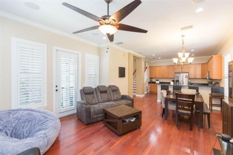 Townhouse in Tampa, Florida 3 bedrooms, 175.12 sq.m. № 1634020 - photo 25