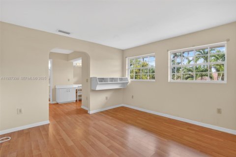 Купить виллу или дом в Майами, Флорида 4 спальни, 257.06м2, № 1989338 - фото 23