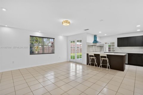 Купить виллу или дом в Майами, Флорида 4 спальни, 257.06м2, № 1989338 - фото 12