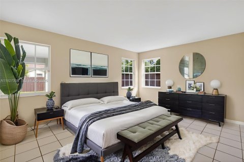 Купить виллу или дом в Майами, Флорида 4 спальни, 257.06м2, № 1989338 - фото 16