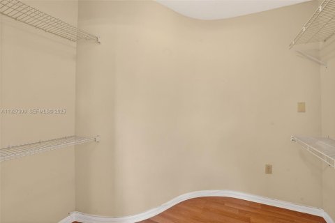 Купить виллу или дом в Майами, Флорида 4 спальни, 257.06м2, № 1989338 - фото 27