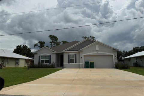 Casa en alquiler en Punta Gorda, Florida, 3 dormitorios, 191.94 m2 № 1905048 - foto 1