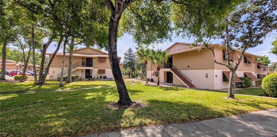 Condominio en Deltona, Florida, 2 dormitorios № 1590053