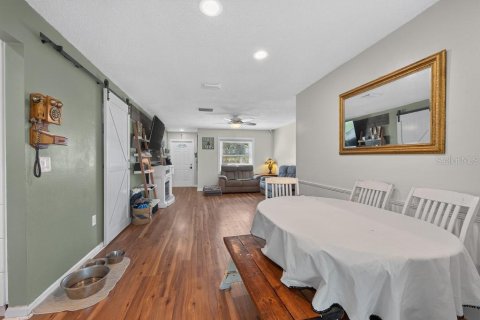 House in Saint Petersburg, Florida 3 bedrooms, 109.62 sq.m. № 2198415 - photo 10