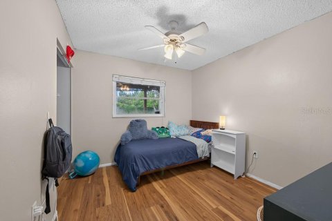 House in Saint Petersburg, Florida 3 bedrooms, 109.62 sq.m. № 2198415 - photo 28