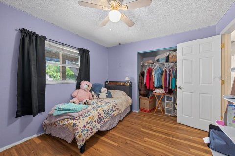 House in Saint Petersburg, Florida 3 bedrooms, 109.62 sq.m. № 2198415 - photo 26