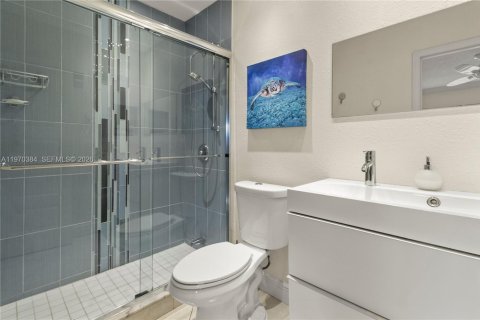 Купить кондоминиум в Лодердейл-Лейкс, Флорида 2 спальни, 87.7м2, № 2033937 - фото 14