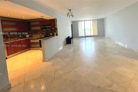Condominio en alquiler en Miami Beach, Florida, 2 dormitorios, 123.19 m2 № 2060474 - foto 5