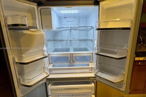 Condominio en alquiler en Miami Beach, Florida, 2 dormitorios, 123.19 m2 № 2060474 - foto 13