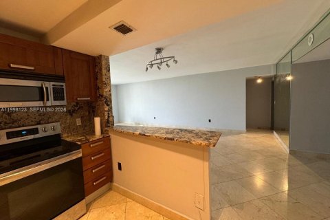 Condominio en alquiler en Miami Beach, Florida, 2 dormitorios, 123.19 m2 № 2060474 - foto 4