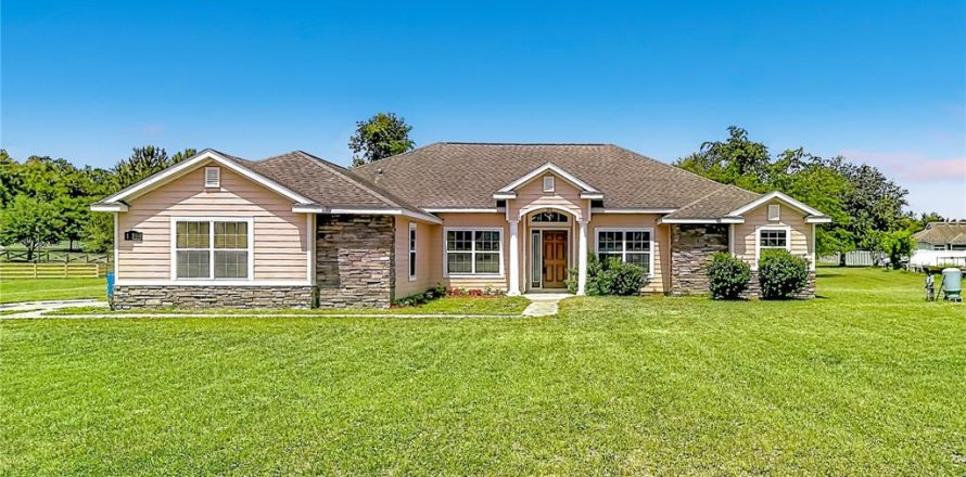 Villa ou maison à Gainesville, Floride 3 chambres, 214.98 m2 № 2093131