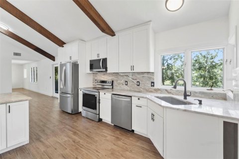 Купить виллу или дом в Аркадия, Флорида 5 комнат, 144.18м2, № 1808100 - фото 7