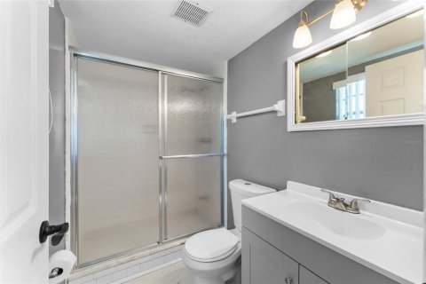 House in Brandon, Florida 4 bedrooms, 159.51 sq.m. № 1856163 - photo 25
