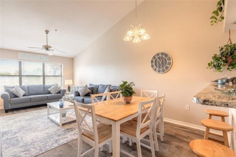 Condo in New Smyrna Beach, Florida, 1 bedroom № 2166469 - photo 4