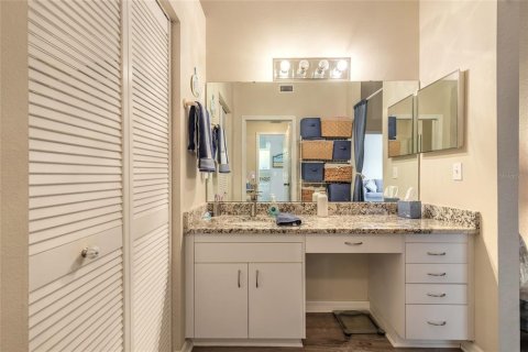 Condo in New Smyrna Beach, Florida, 1 bedroom № 2166469 - photo 16