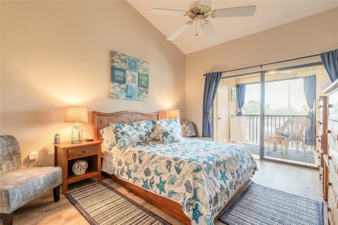 Condo in New Smyrna Beach, Florida, 1 bedroom № 2166469 - photo 13
