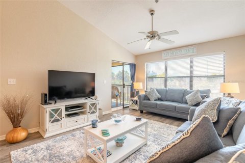 Condo in New Smyrna Beach, Florida, 1 bedroom № 2166469 - photo 7