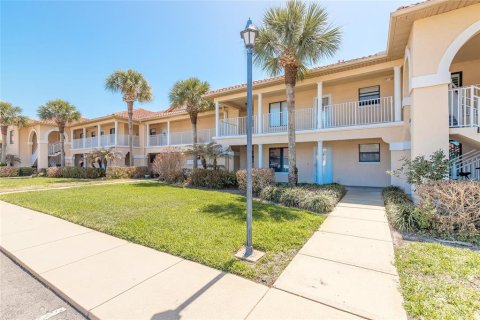 Condo in New Smyrna Beach, Florida, 1 bedroom  № 2166469