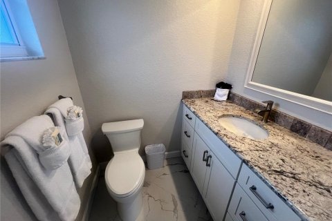 Villa ou maison à louer à Sarasota, Floride: 2 chambres, 87.42 m2 № 2125768 - photo 11