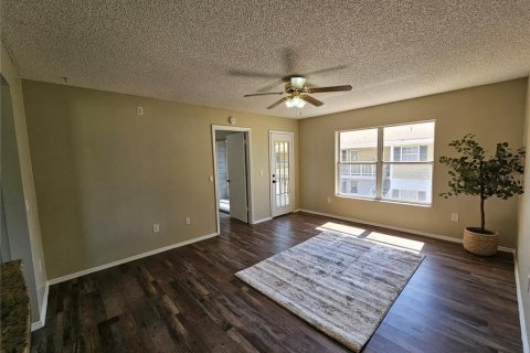 Condominio en venta en Ocala, Florida, 2 dormitorios, 82.22 m2 № 2157072 - foto 5