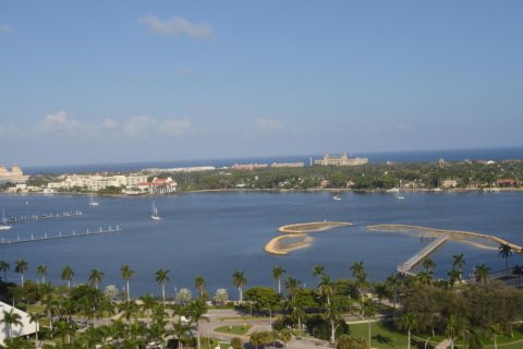 Copropriété à vendre à West Palm Beach, Floride: 2 chambres, 149.85 m2 № 1182251 - photo 1