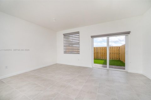 Touwnhouse à louer à Homestead, Floride: 3 chambres № 1999799 - photo 12