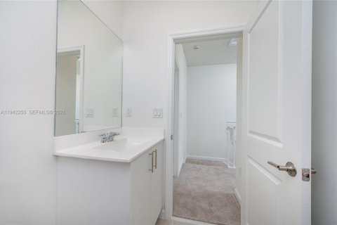 Touwnhouse à louer à Homestead, Floride: 3 chambres № 1999799 - photo 26