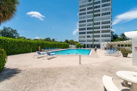 Condominio en venta en North Miami, Florida, 2 dormitorios, 121.14 m2 № 2338477 - foto 25