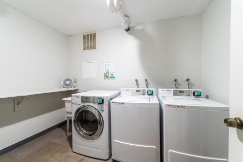 Condominio en venta en North Miami, Florida, 2 dormitorios, 121.14 m2 № 2338477 - foto 27