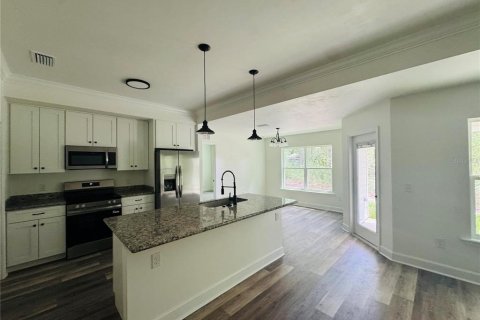 Casa en venta en Bronson, Florida, 3 dormitorios, 130.25 m2 № 2214160 - foto 8