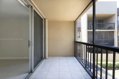 Condo in Miami, Florida, 1 bedroom  № 2170781 - photo 14