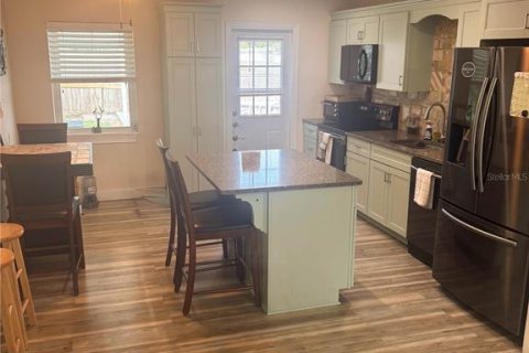 Casa en venta en Saint Petersburg, Florida, 3 dormitorios, 133.69 m2 № 1760584 - foto 6
