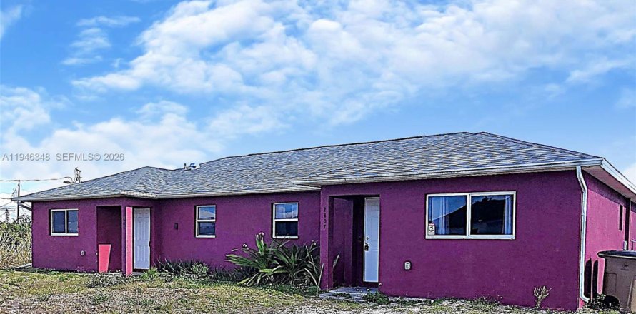 Коммерческая недвижимость в Лихай-Эйкерс, Флорида 184.69м2 № 2058108