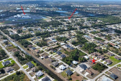 Купить коммерческую недвижимость в Лихай-Эйкерс, Флорида 184.69м2, № 2058108 - фото 3