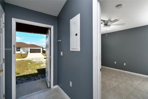 Купить коммерческую недвижимость в Лихай-Эйкерс, Флорида 184.69м2, № 2058108 - фото 5