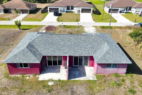 Купить коммерческую недвижимость в Лихай-Эйкерс, Флорида 184.69м2, № 2058108 - фото 2