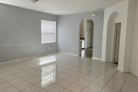 Villa ou maison à vendre à Homestead, Floride: 5 chambres, 192.31 m2 № 2046178 - photo 5