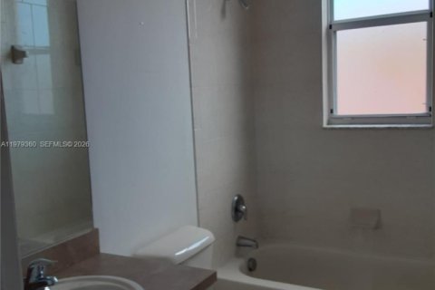 Villa ou maison à vendre à Homestead, Floride: 5 chambres, 192.31 m2 № 2046178 - photo 25