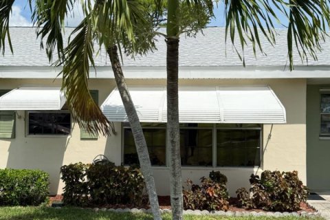 Condo in St. Lucie, Florida, 1 bedroom № 2249553