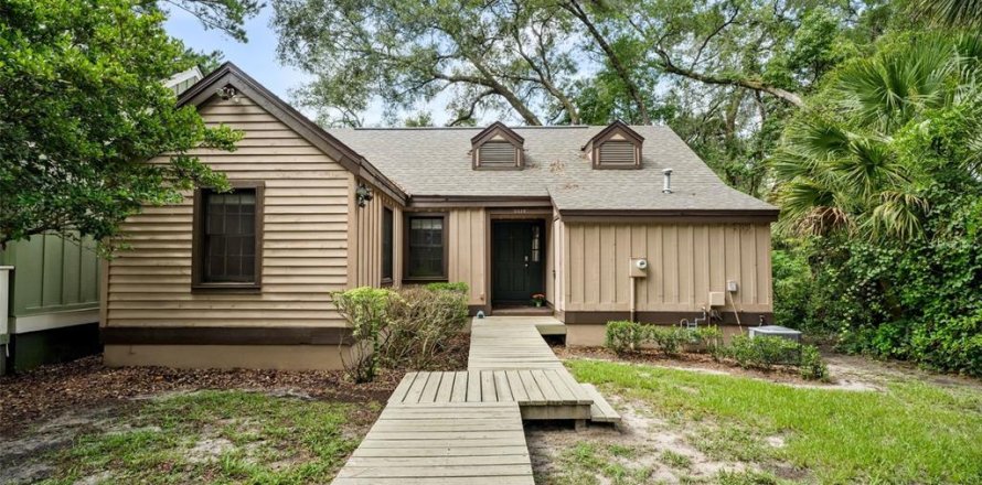 House in Gainesville, Florida 3 bedrooms, 116.69 sq.m. № 1818997