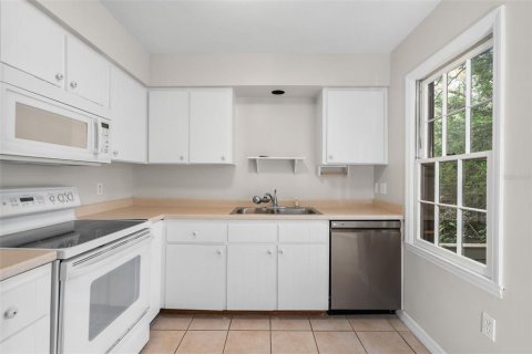 House in Gainesville, Florida 3 bedrooms, 116.69 sq.m. № 1818997 - photo 9