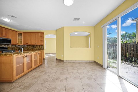 Touwnhouse à louer à Miami, Floride: 4 chambres, 183.85 m2 № 1996524 - photo 20